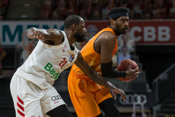 但他们却在 但他们却在