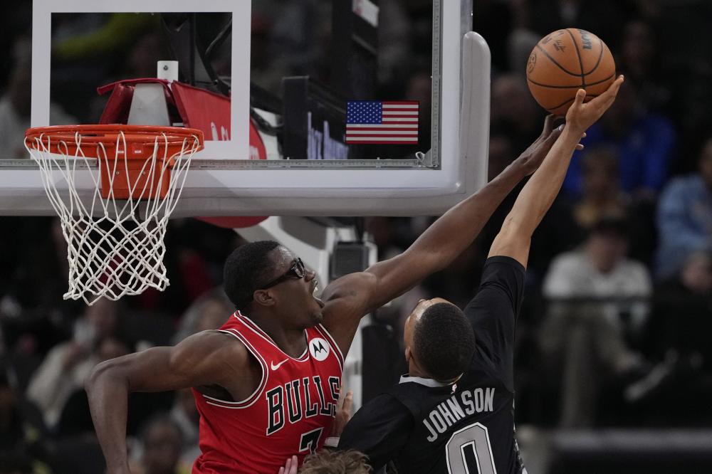 予罗诗芳等 予罗诗芳等