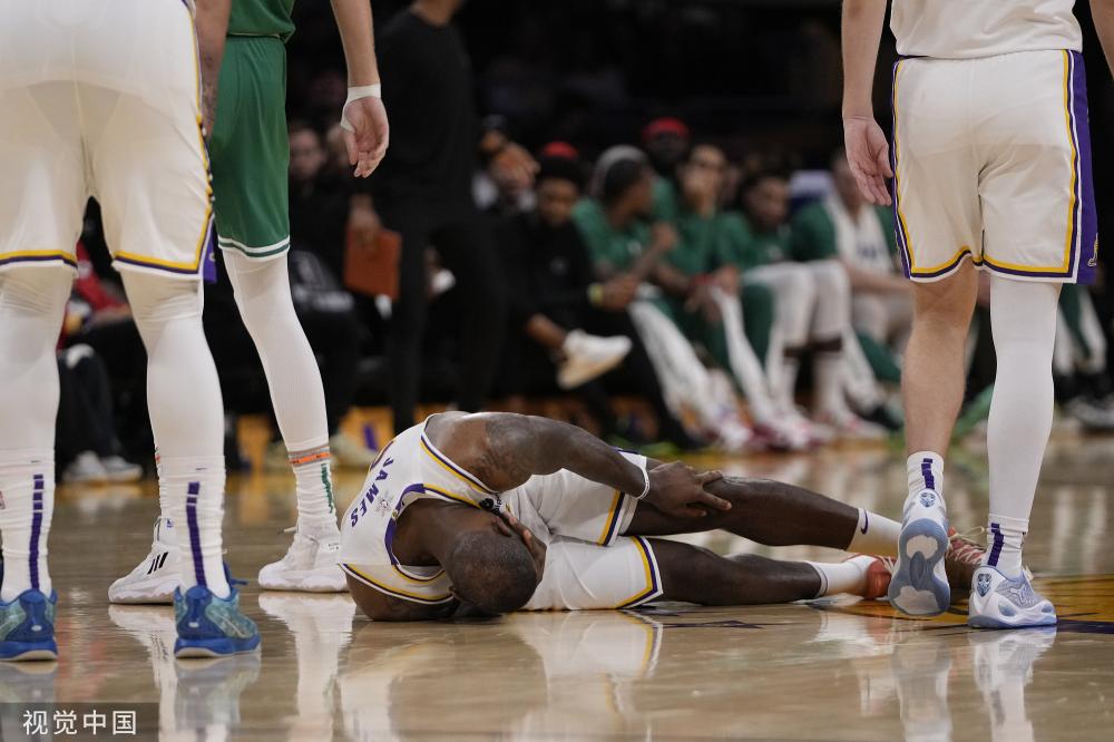 球员间的默 球员间的默